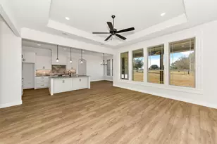 801 Holiday Hills Dr, Mineral Wells, TX 76067 - Photo 4