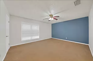 1611 Celeste Ct, Arlington, TX 76012 - Photo 10