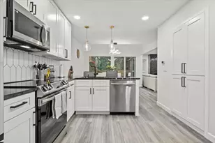 1916 Shorewood Dr, Grapevine, TX 76051 - Photo 12