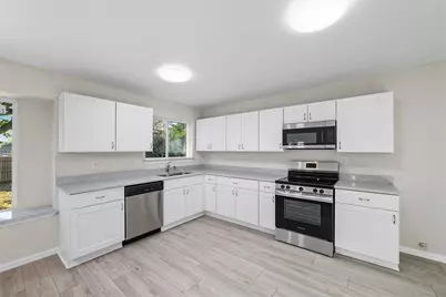 2742 E Pepperidge Drive, Lancaster, TX 75134 - Photo 14