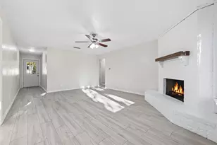 2742 E Pepperidge Dr, Lancaster, TX 75134 - Photo 10