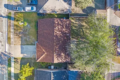 2742 E Pepperidge Drive, Lancaster, TX 75134 - Photo 6