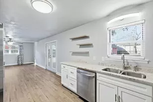 1204 Crestview Dr, Hurst, TX 76053 - Photo 16