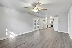 1204 Crestview Dr, Hurst, TX 76053 - Photo 20