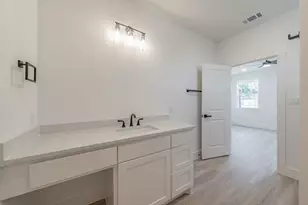 1402 Driess St, Fort Worth, TX 76104 - Photo 18