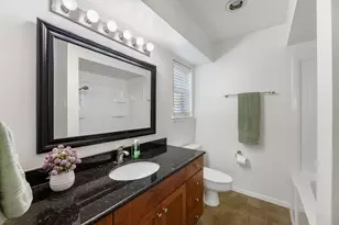 7908 Royal Ln, Dallas, TX 75230 - Photo 16