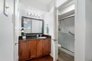 7908 Royal Ln, Dallas, TX 75230 - Photo 8