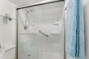 7908 Royal Ln, Dallas, TX 75230 - Photo 10