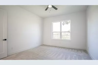 925 Bandon Dunes Drive, Fort Worth, TX 76028 - Photo 36