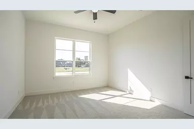 925 Bandon Dunes Drive, Fort Worth, TX 76028 - Photo 34