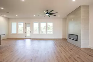 925 Bandon Dunes Dr, Fort Worth, TX 76028 - Photo 18