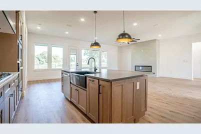 925 Bandon Dunes Drive, Fort Worth, TX 76028 - Photo 10