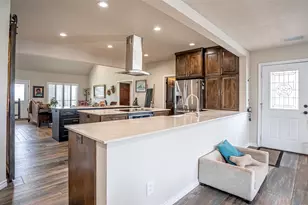 4515 E Renfro St, Alvarado, TX 76009 - Photo 16