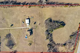 643 Co Rd 2992, Windom, TX 75492 - Photo 38