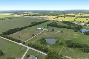 643 Co Rd 2992, Windom, TX 75492 - Photo 1