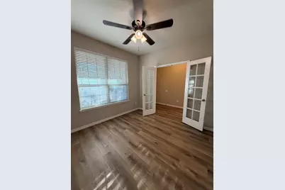 725 Hartsfield, Aubrey, TX 76227 - Photo 2