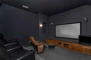 2410 Honey Dr, Arlington, TX 76001 - Photo 30