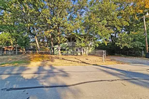 709 Cedarcrest Dr, Tool, TX 75143 - Photo 6