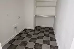 1633 E Tucker St, Fort Worth, TX 76104 - Photo 12