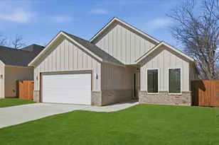 1633 E Tucker St, Fort Worth, TX 76104 - Photo 6