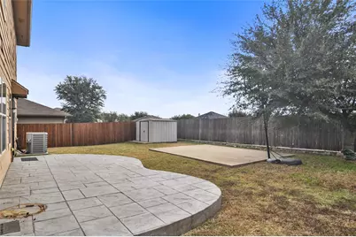 1930 Castaway Drive, Dallas, TX 75051 - Photo 28