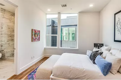 426 W 9th Street #105, Dallas, TX 75208 - Photo 16