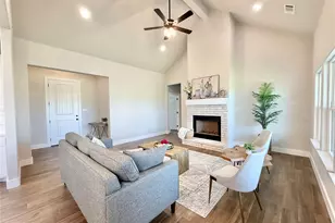 1013 Sabrina Ct, Weatherford, TX 76085 - Photo 6
