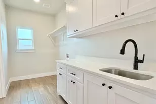 1013 Sabrina Ct, Weatherford, TX 76085 - Photo 26