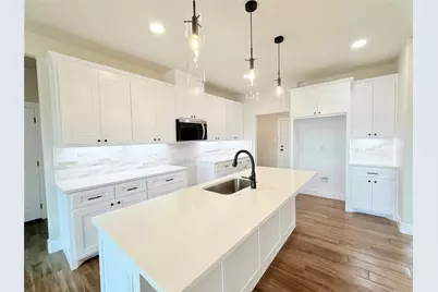 1013 Sabrina Court, Weatherford, TX 76085 - Photo 4