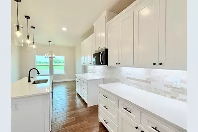 1013 Sabrina Court, Weatherford, TX 76085 - Photo 6
