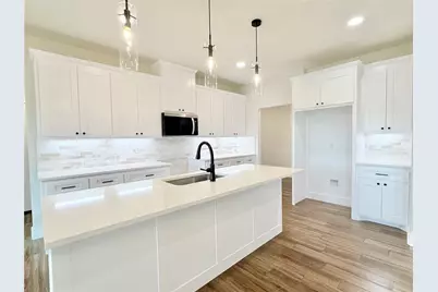 1013 Sabrina Court, Weatherford, TX 76085 - Photo 2