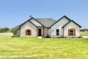 1013 Sabrina Ct, Weatherford, TX 76085 - Photo 1