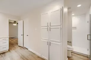8026 Westover Dr, Dallas, TX 75231 - Photo 24