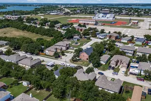 430 Woodgrove Dr, Little Elm, TX 75068 - Photo 18