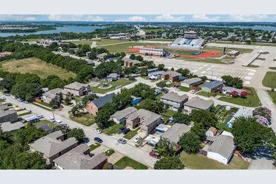 430 Woodgrove Drive, Little Elm, TX 75068 - Photo 20