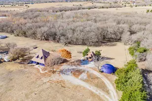 691 Bear Rd, Van Alstyne, TX 75495 - Photo 2