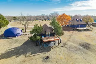 691 Bear Rd, Van Alstyne, TX 75495 - Photo 2