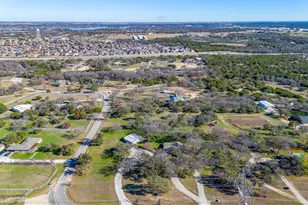 118 Woodcrest St, Weatherford, TX 76087 - Photo 2