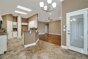 5505 Leffler Ln, Arlington, TX 76017 - Photo 10
