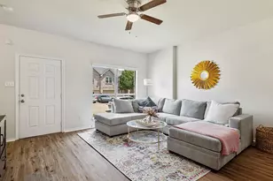 2305 Homewood Ln, Grand Prairie, TX 75050 - Photo 2