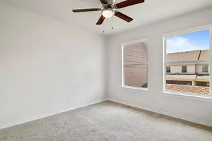 2305 Homewood Ln, Grand Prairie, TX 75050 - Photo 10