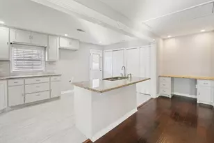 3109 Parker St, Irving, TX 75062 - Photo 6