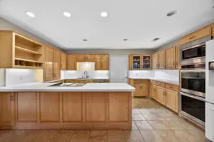 6218 Skylark Cir, North Richland Hills, TX 76180 - Photo 8