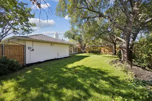 4331 Laren Ln, Dallas, TX 75244 - Photo 38