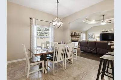 100 Valle Court, Azle, TX 76020 - Photo 4