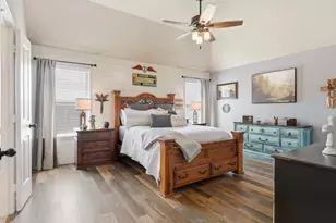 100 Valle Ct, Azle, TX 76020 - Photo 12