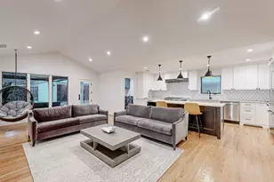 4423 Springside Ln, Dallas, TX 75214 - Photo 2