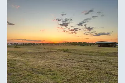 925 Clear Spring Road, Stephenville, TX 76401 - Photo 24