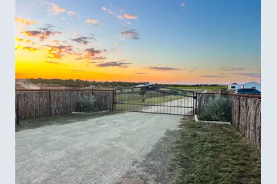 925 Clear Spring Road, Stephenville, TX 76401 - Photo 22