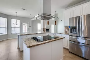 6433 Fianna Hills Dr, Fort Worth, TX 76132 - Photo 6